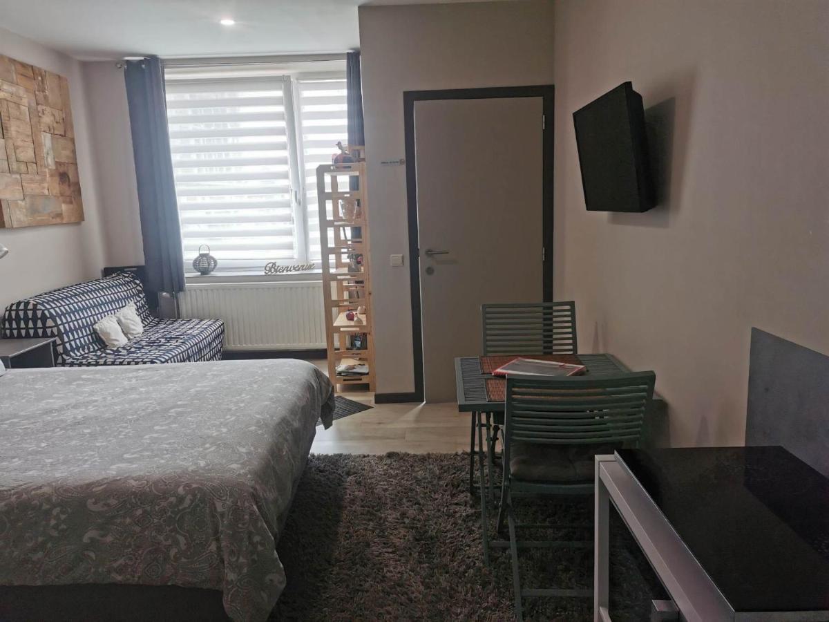 Apartmán Les Petits Nids De Nina 2 Fosses-La-Ville Exteriér fotografie